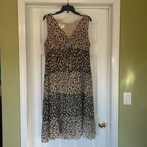 Talbots - tiered midi animal print silk dress - lightweight silk with bow - 14P